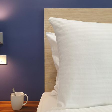 Leez Inn Makati Makati City Bagian luar foto