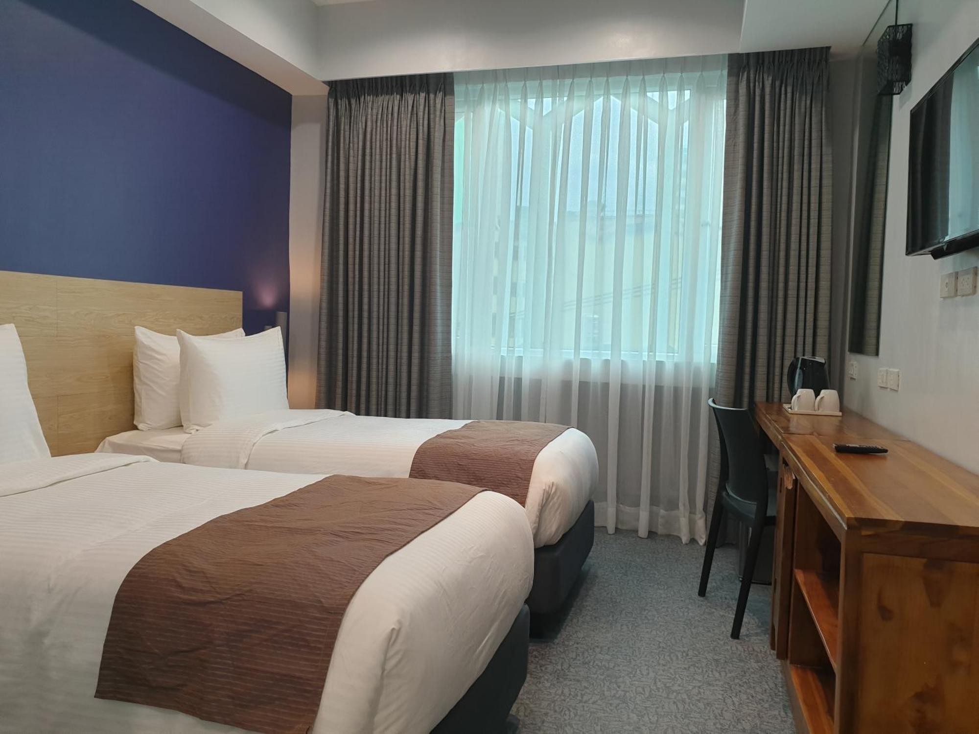 Leez Inn Makati Makati City Bagian luar foto